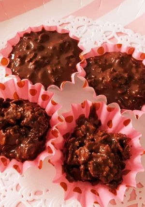 板チョコで作る☆簡単なクランキーチョコ♪-レシピのメイン写真