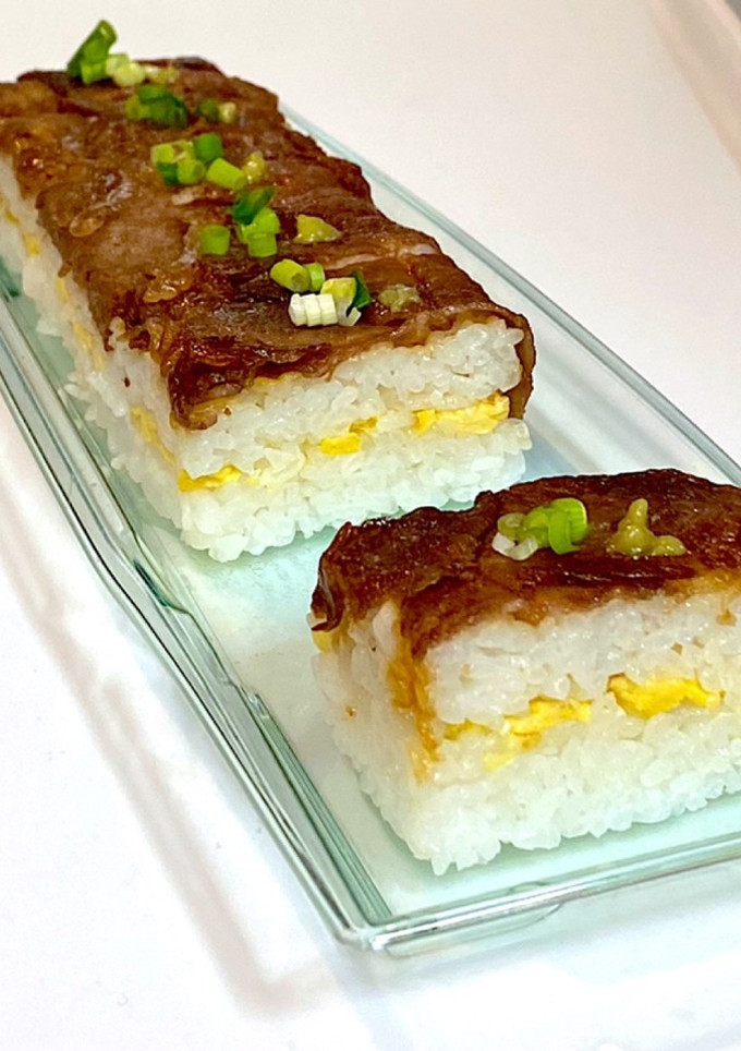 簡単！甘辛　すき焼き牛肉の押し寿司風-レシピのメイン写真