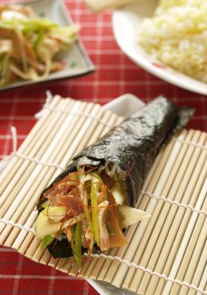 そばめしラーメン風手巻き寿司-レシピのメイン写真