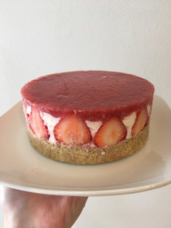 011.簡単☆苺のレアチーズケーキ☻-レシピのメイン写真