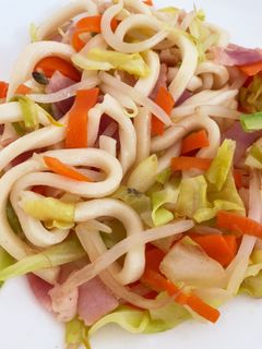 簡単! お出汁 の きいた 焼きうどん!-レシピのメイン写真