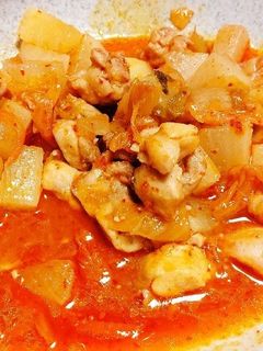 鶏ももとコロコロ大根のキムチ炒め-レシピのメイン写真