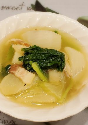 カブとセロリとパンチェッタのスープ-レシピのメイン写真