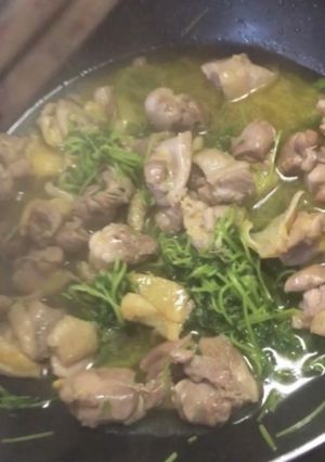 親鶏と豆苗の塩コショウ炒め-レシピのメイン写真