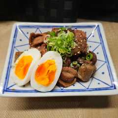 รูปของ 砂ずり&鶏肝のスタミナ甘辛煮～半熟卵入～
