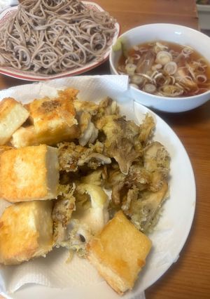 舞茸の天ぷらと厚揚げの冷やし蕎麦-レシピのメイン写真