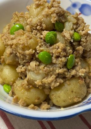 小玉じゃがいもと鶏ミンチの甘辛味噌煮♪-レシピのメイン写真