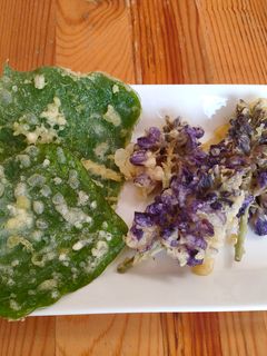 葛の葉と花の天ぷら-レシピのメイン写真