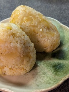 さっぱりで最高☆和風玉ねぎおにぎり-レシピのメイン写真