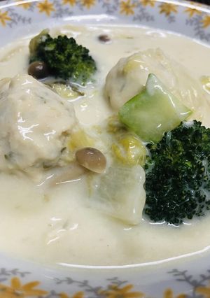 白菜と鶏団子のシチュー-レシピのメイン写真