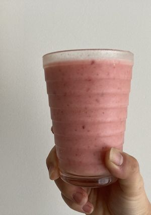 胃腸疲れ＆お子様にイチゴの甘酒スムージー-レシピのメイン写真