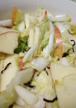 白菜とリンゴの冬サラダ-レシピのメイン写真