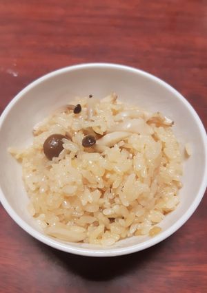 しめじの炊き込みごはん-レシピのメイン写真