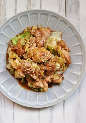 鶏もも肉とキャベツのオイスターソース炒め-レシピのメイン写真
