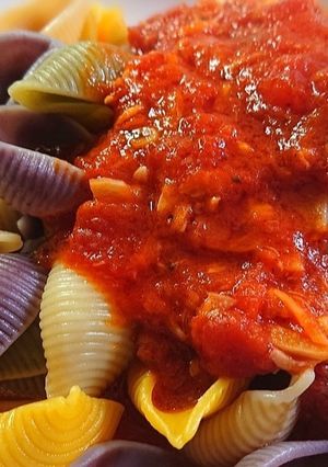 【コンキリエ】トマトソースをかけるだけ-レシピのメイン写真
