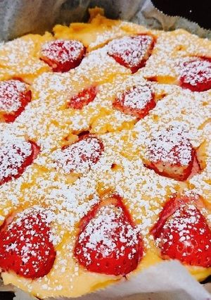 ヘルシーに♪フライパンde苺のクラフティ-レシピのメイン写真