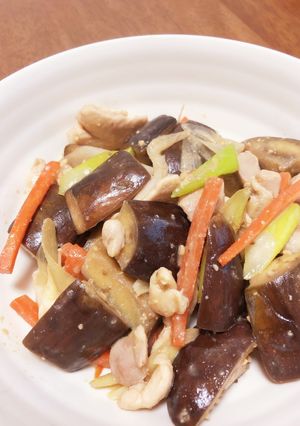 なすと鶏肉のにんにく味噌炒め-レシピのメイン写真