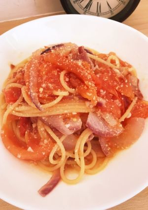 超簡単楽ベーコントマトパスタ。塩のみ-レシピのメイン写真