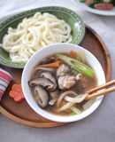 免疫アップ！鶏としいたけの温つけうどん