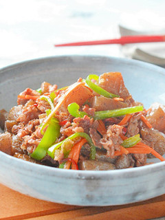 ご飯がすすむ！こんにゃくと牛肉の炒め物♪-レシピのメイン写真