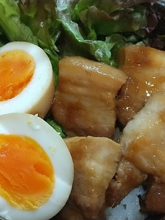 お肉大きめ!ルーロー飯風丼-レシピのメイン写真