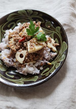 蓮根とひき肉の丼-レシピのメイン写真