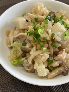 里芋と塩麴の炊き込みご飯-レシピのメイン写真