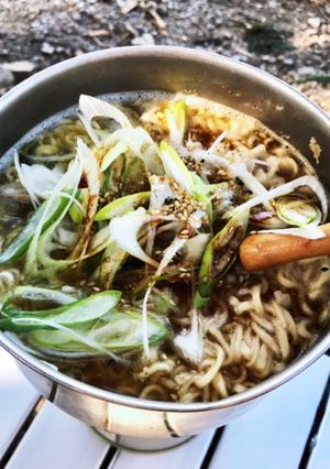 サッポロ一番で外ごはん！サバ醤油ラーメン-レシピのメイン写真