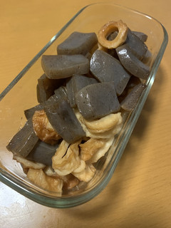 ホットクックでこんにゃく竹輪煮-レシピのメイン写真
