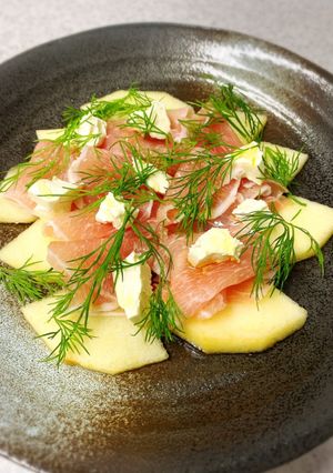 味付不要♪りんごと生ハムとクリチのサラダ-レシピのメイン写真