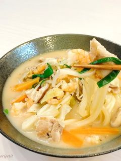 フライパンで簡単♡具沢山ちゃんぽんうどん-レシピのメイン写真