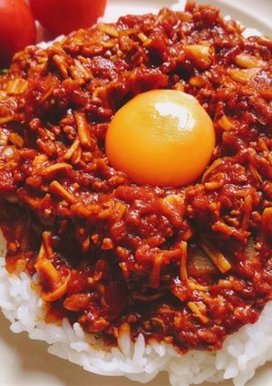 煮込まず簡単！山盛きのこのキーマカレー-レシピのメイン写真