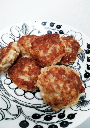 簡単に♪れんこんと鶏ひき肉つくね-レシピのメイン写真