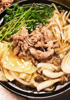 豚コマ肉とキャベツのごま油タップリ鍋-レシピのメイン写真