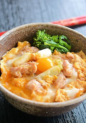 プリプリ食感! 鶏のせせり肉の親子丼♪-レシピのメイン写真