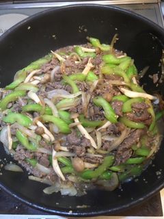 プルコギ肉のセロリ炒め-レシピのメイン写真