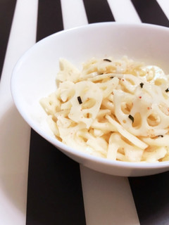 パスタソースで簡単一品 たらこ蓮根サラダ-レシピのメイン写真