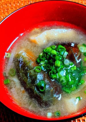 茄子と油揚げの味噌汁-レシピのメイン写真