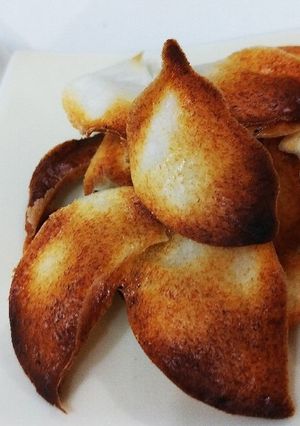 簡単!おもちリメイク!ピーラーおかき-レシピのメイン写真