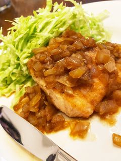 魚にも肉にも!ウイスキーオニオンソース!-レシピのメイン写真