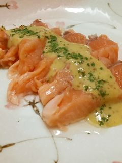 炙りサーモンのマスタードソースがけ-レシピのメイン写真