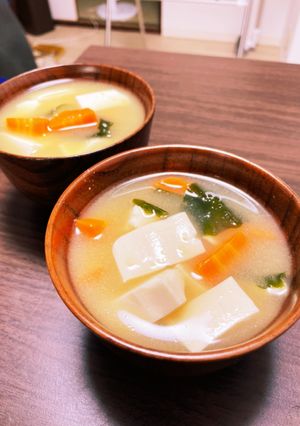 あったか基本の味噌汁！（味噌投入は最後）-レシピのメイン写真