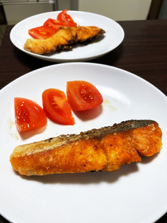 簡単調理!鮭のムニエルバター醤油風味-レシピのメイン写真