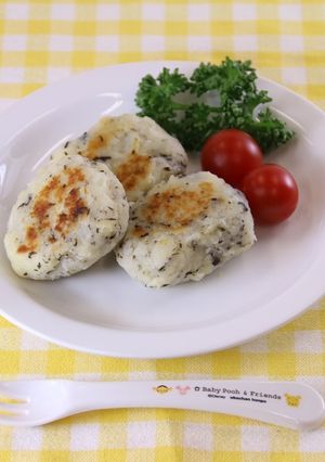 【離乳食中期】じゃがいもとのりのおやき-レシピのメイン写真