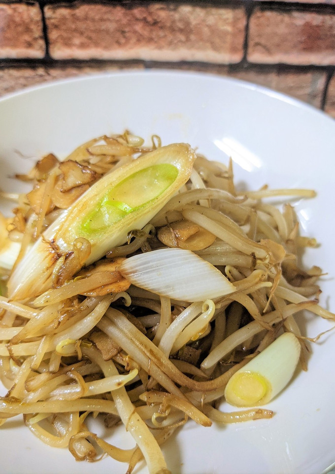 もやしと乾燥にんにくの簡単炒め-レシピのメイン写真