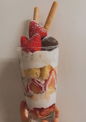 手作りいちごパフェ-レシピのメイン写真