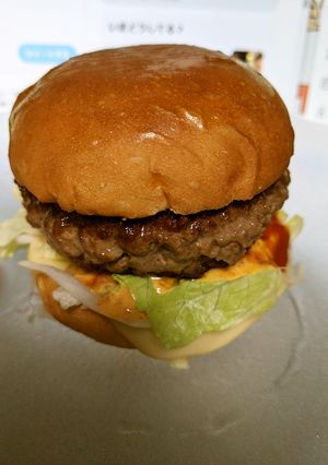 ファミチキバンズで作るハンバーガー-レシピのメイン写真
