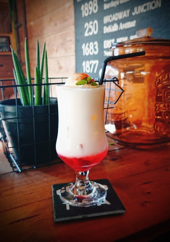 おうちカフェ☆いちごフロート-レシピのメイン写真