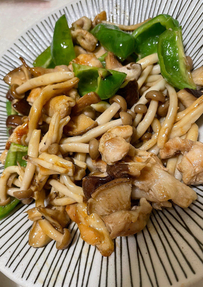 鶏ももとキノコのオイスター炒め-レシピのメイン写真