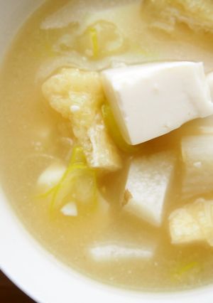 長芋・豆腐のお味噌汁♪シャキふわ食感♪-レシピのメイン写真